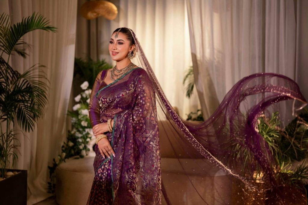 বিয়ের সাজে অপু বিশ্বাস, ফেসবুক পোস্ট ঘিরে আলোচনা
