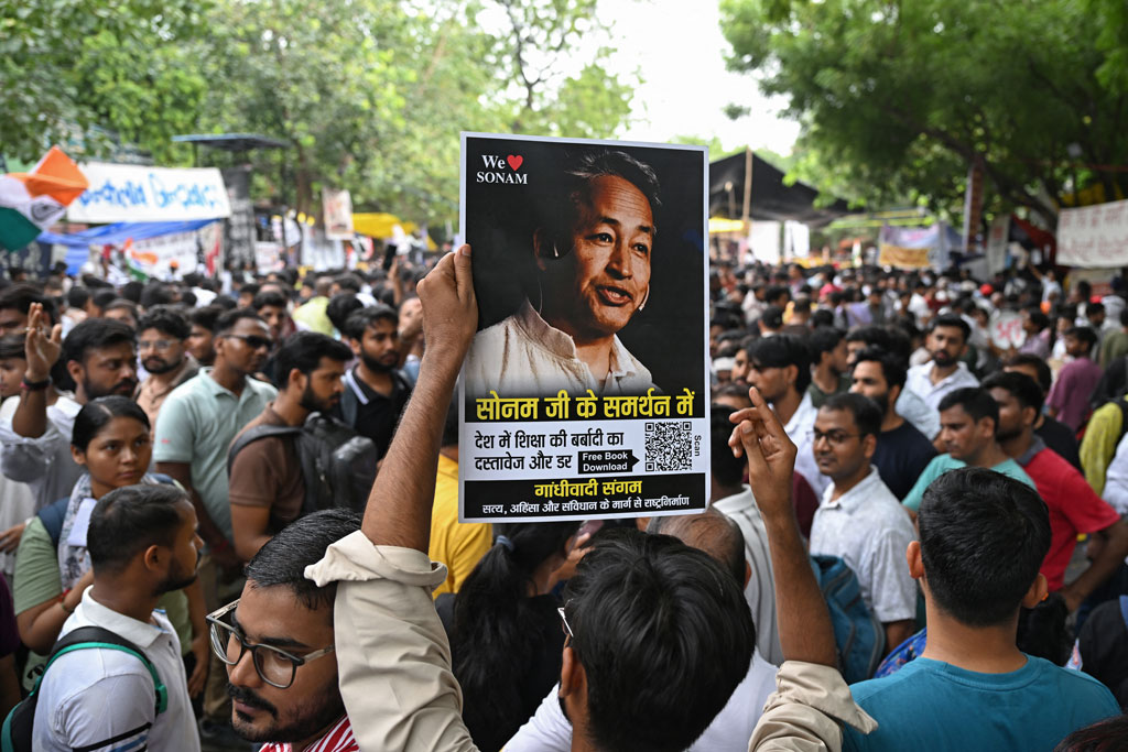 সরকারি নির্দেশেই দিল্লিতে ইন্টারনেট বন্ধ, দাবি টেলিকম সংস্থাগুলোর