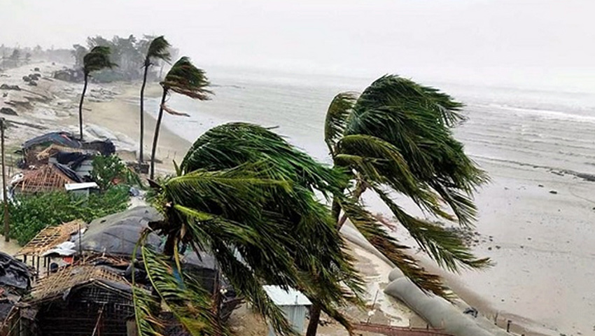 দেশের ১৭ জেলায় ঝড়ের শঙ্কা, নদীবন্দরে সতর্কতা