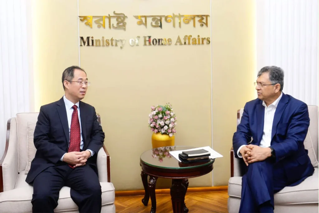 চীন বাংলাদেশের গুরুত্বপূর্ণ উন্নয়ন ও কৌশলগত অংশীদার: স্বরাষ্ট্রমন্ত্রী