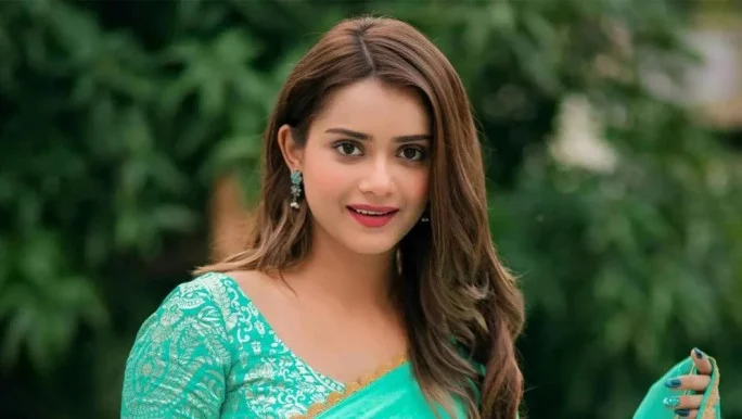 ৭৫ হাজার টাকার শাড়ির মামলায় তানজিন তিশার বিরুদ্ধে তদন্তে সিআইডি